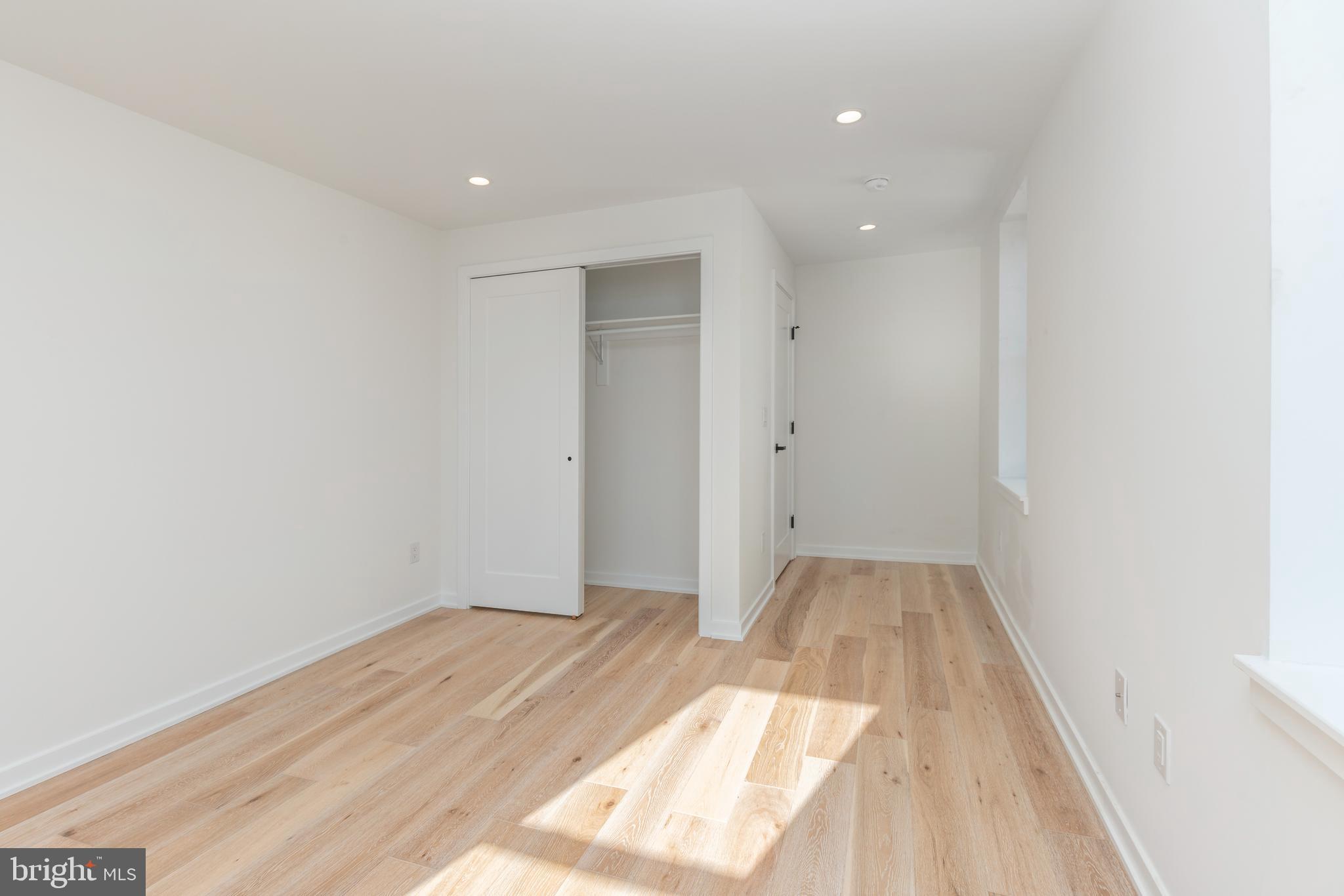 936 Tasker Street Philadelphia, PA 19148 - Photo 19 of 56