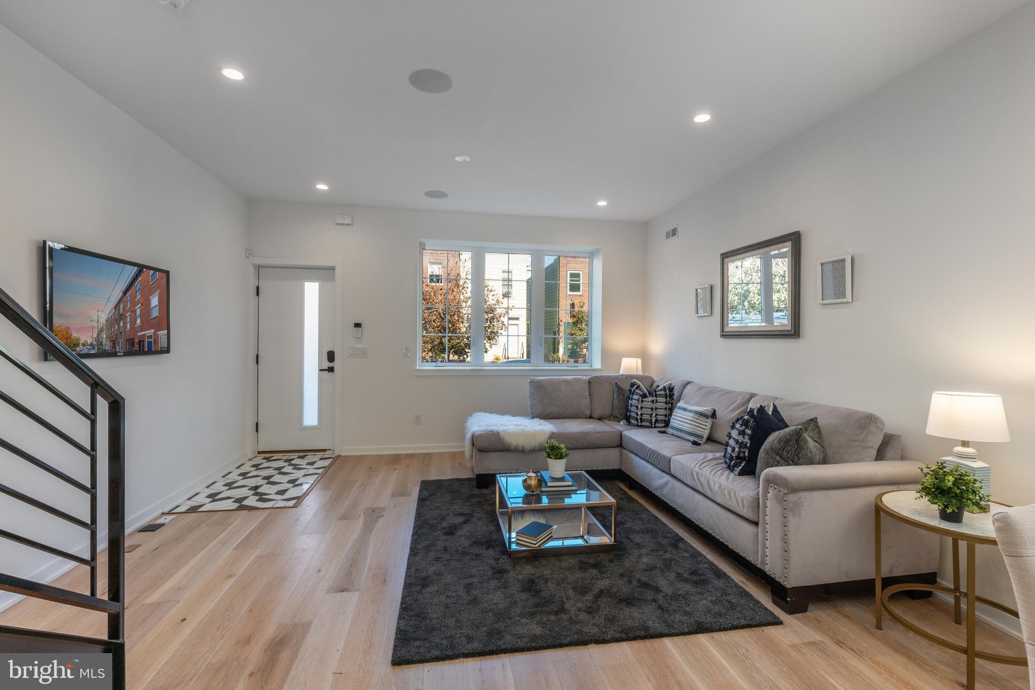 936 Tasker Street Philadelphia, PA 19148 - Photo 3 of 56