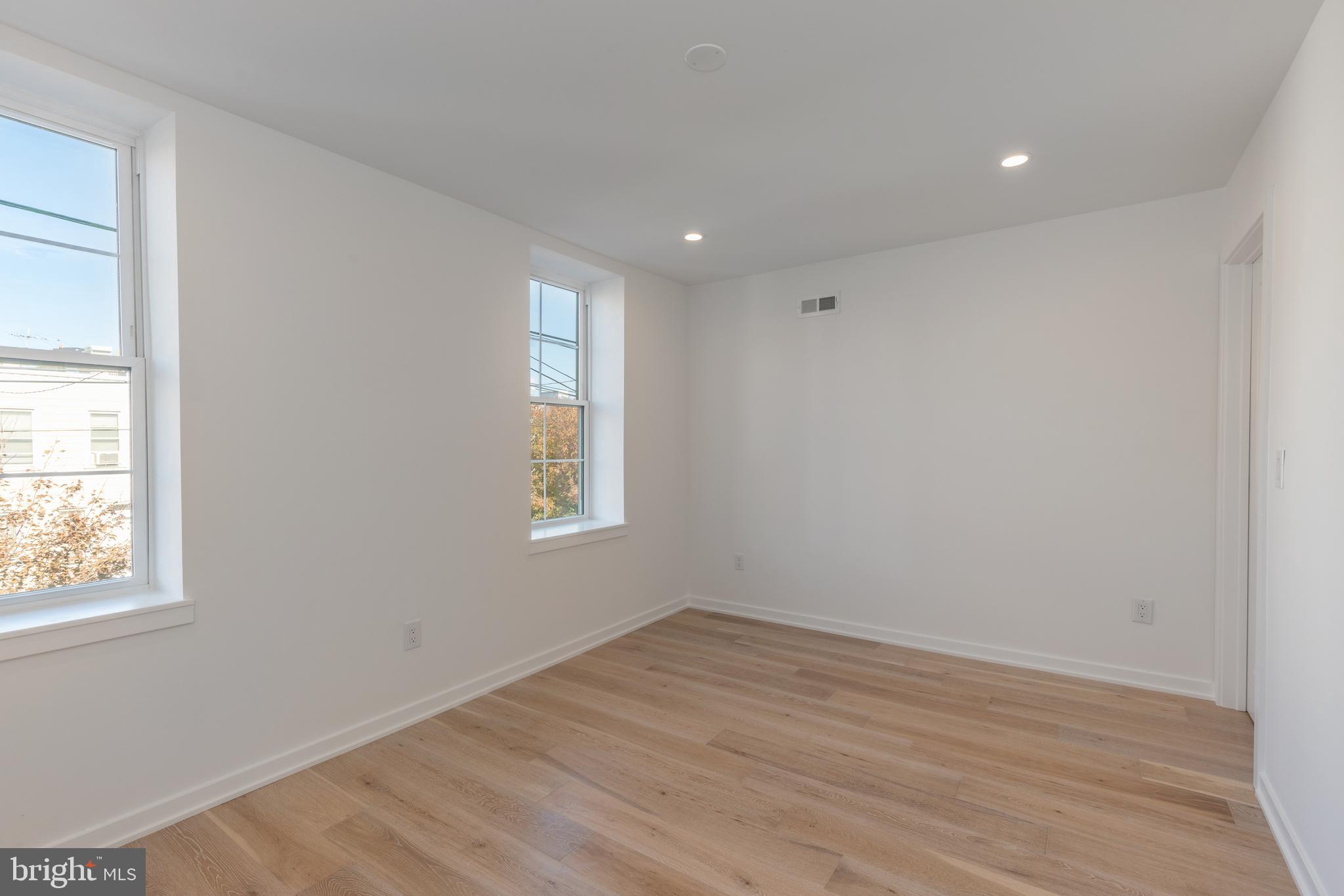 936 Tasker Street Philadelphia, PA 19148 - Photo 52 of 56