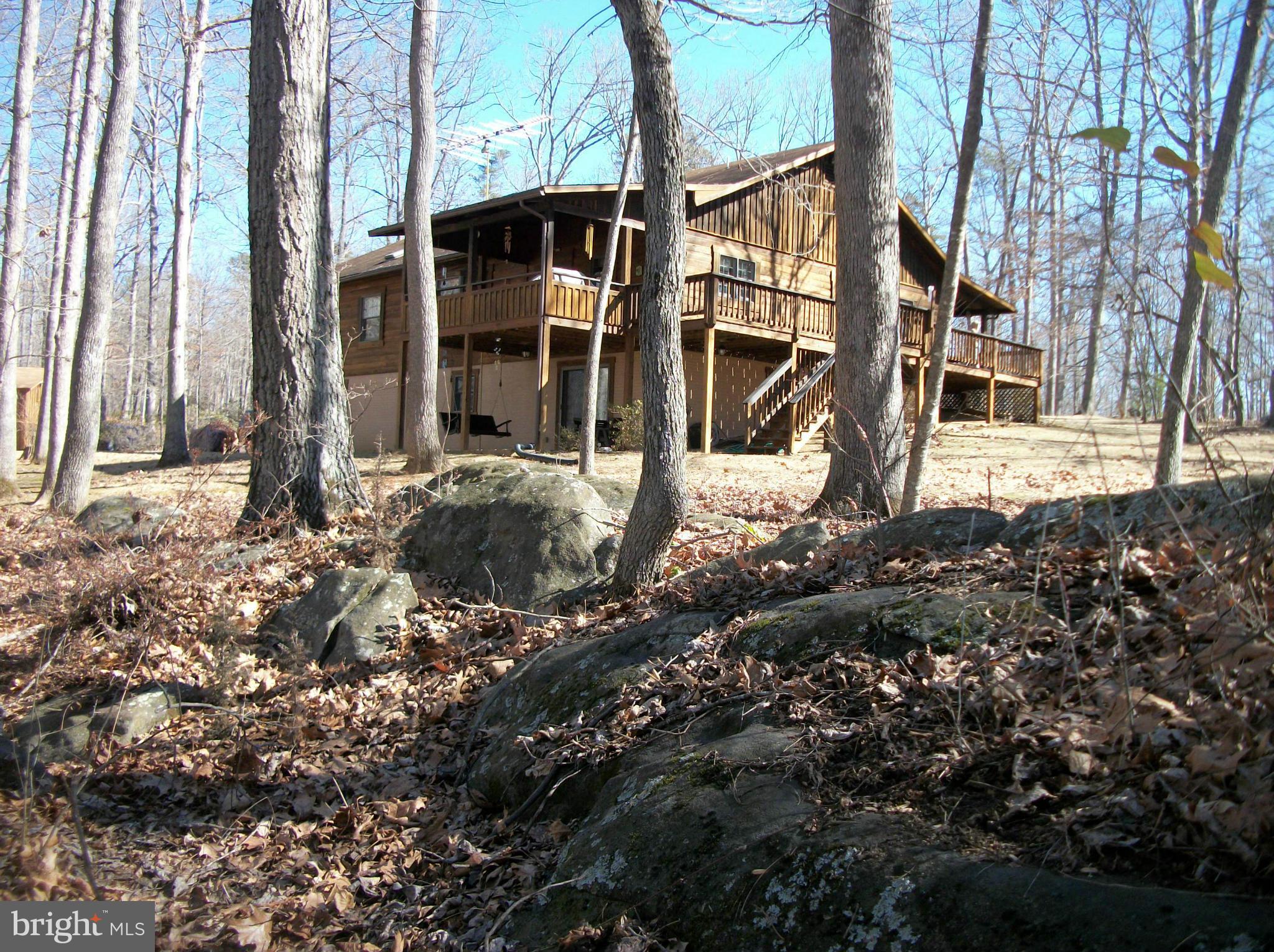 Exterior (Rear)