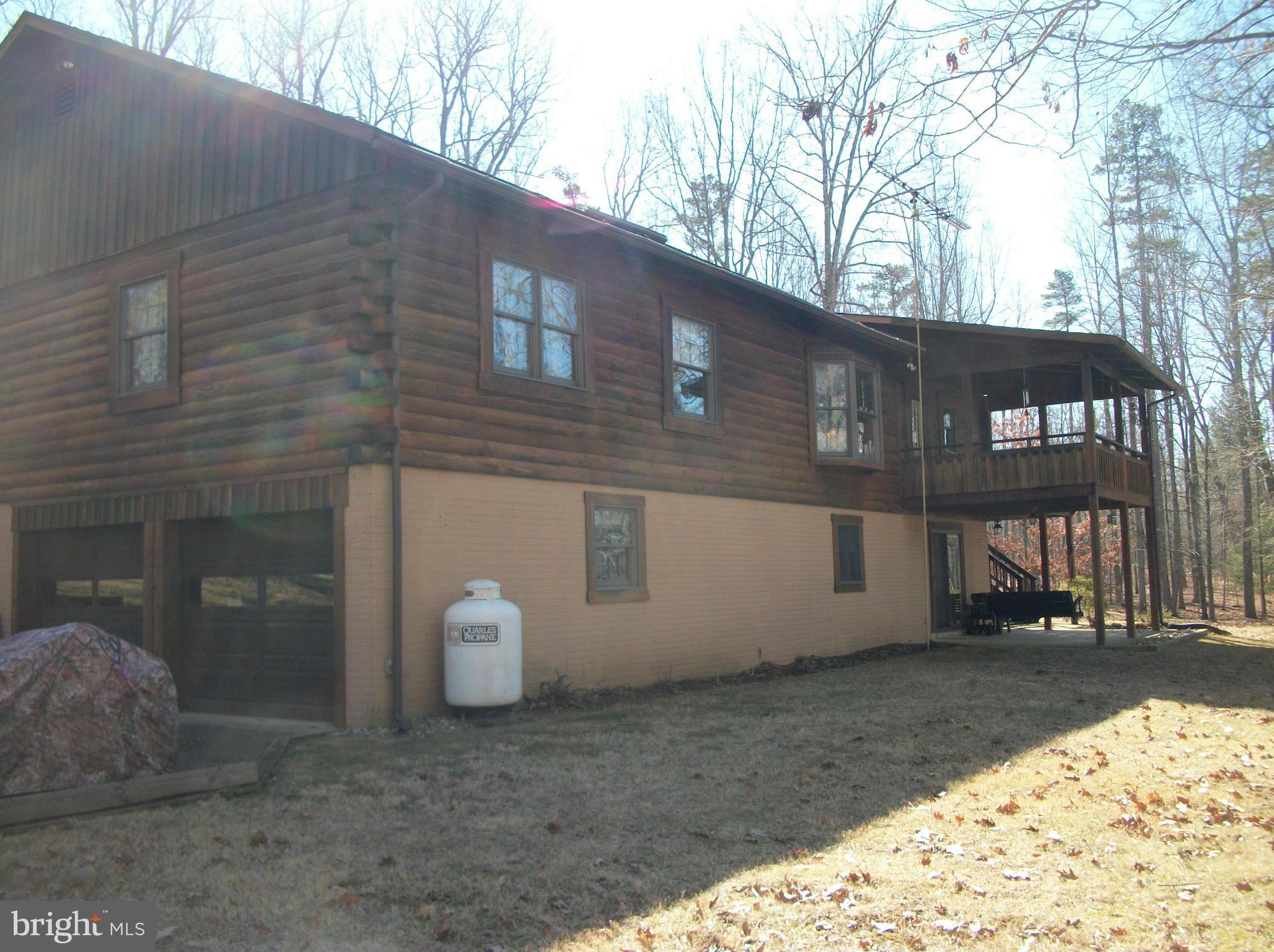 Exterior (Rear)
