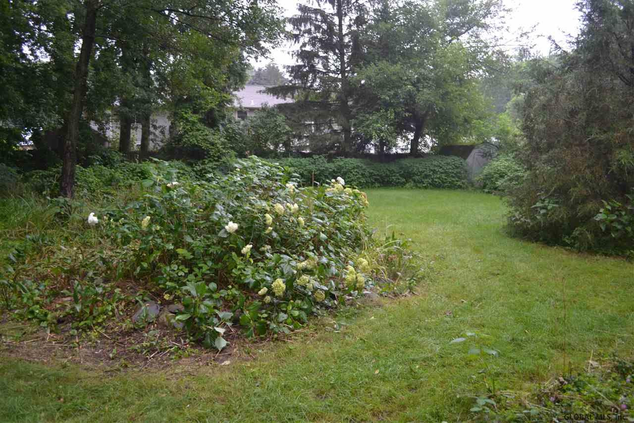 814 Kings Road Rotterdam, NY 12303 - Photo 7 of 8 Photo 7