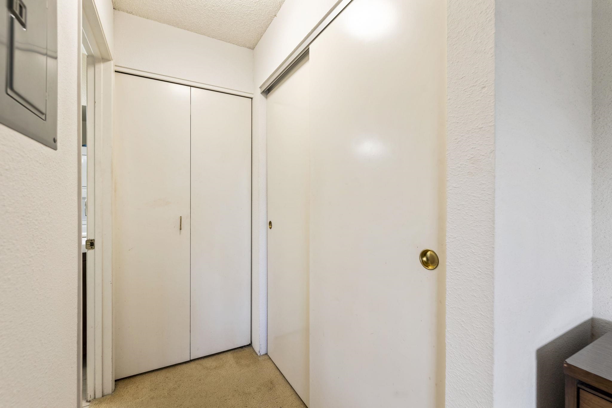 140 Uwapo Road, Unit 18203 Kihei, HI 96753 - Photo 20 of 40 a view of a small space