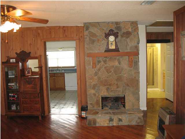 2050 County Road DeFuniak Springs, FL 32433 - Photo 11 of 26 Gallery Image 11
