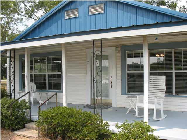 2050 County Road DeFuniak Springs, FL 32433 - Photo 3 of 26 Gallery Image 3