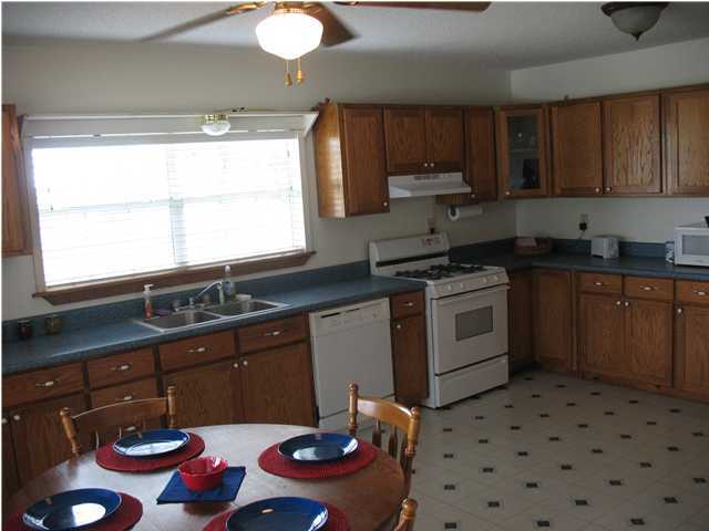 2050 County Road DeFuniak Springs, FL 32433 - Photo 4 of 26 Gallery Image 4