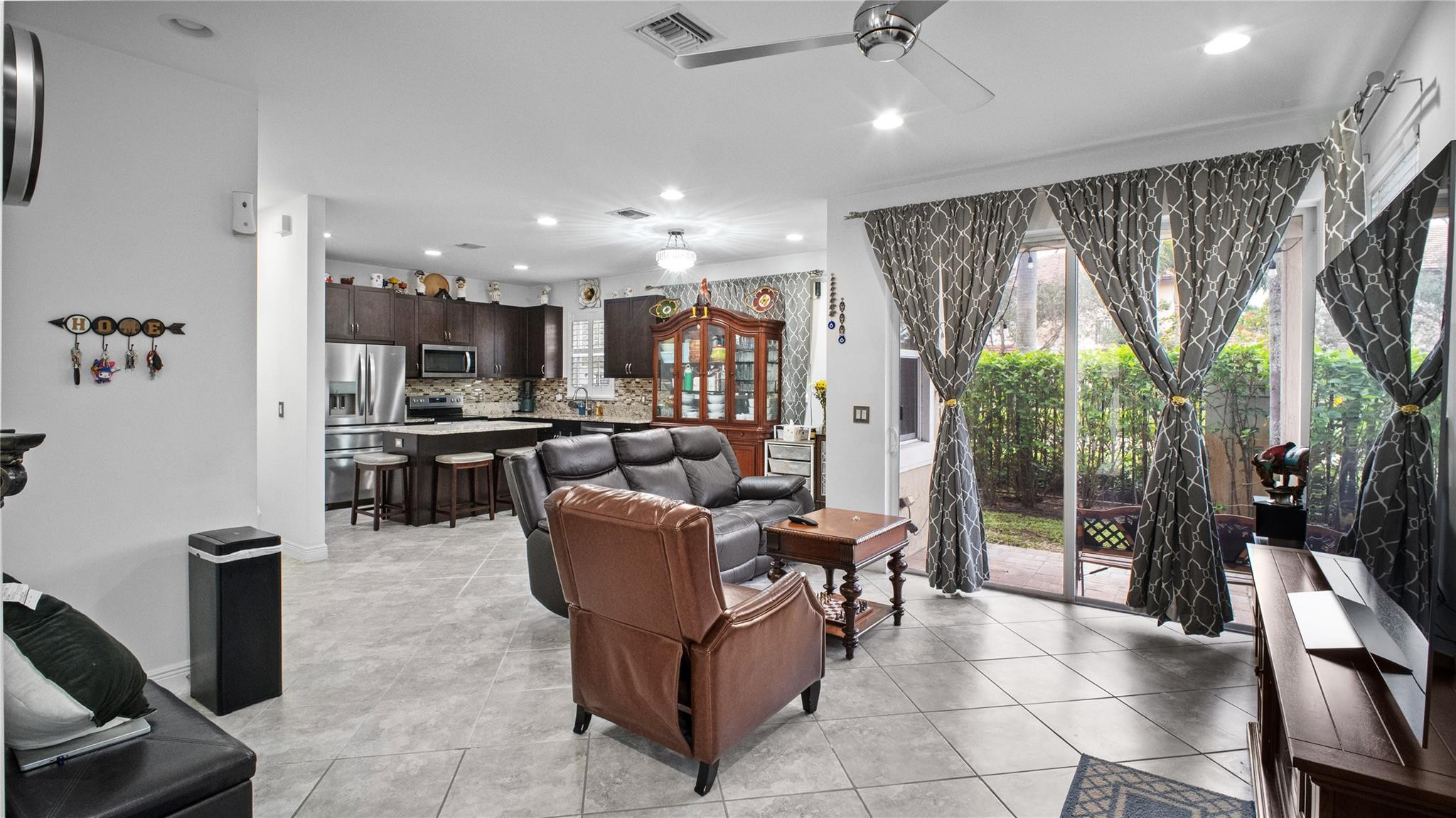 6993 Pines Circle, Unit 6993 Coconut Creek, FL 33073 - Photo 21 of 33 Photo 21