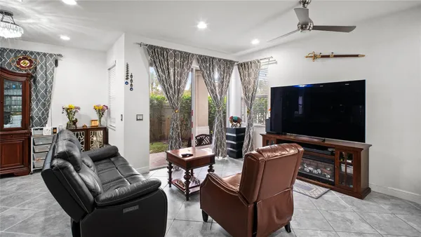 $550,000 | 6993 Pines Circle, Unit 6993, Coconut Creek, FL 33073