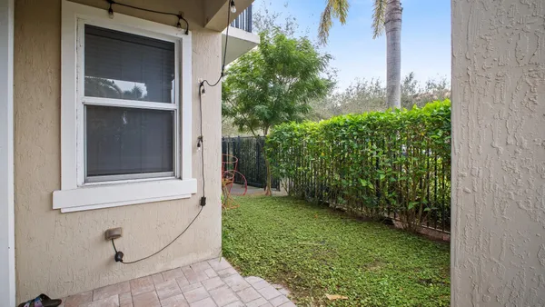 $550,000 | 6993 Pines Circle, Unit 6993, Coconut Creek, FL 33073