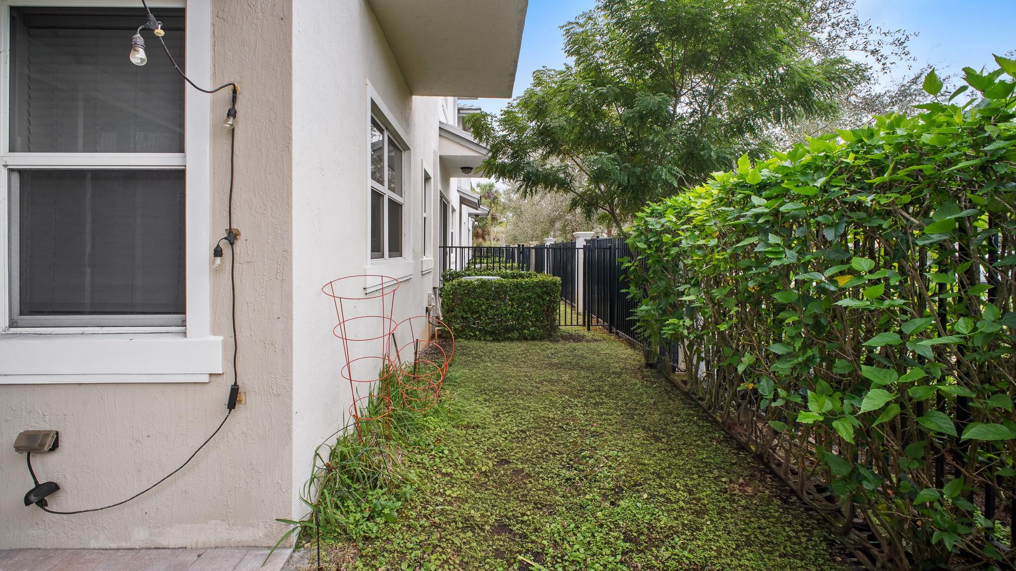 6993 Pines Circle, Unit 6993 Coconut Creek, FL 33073 - Photo 26 of 33 Photo 26