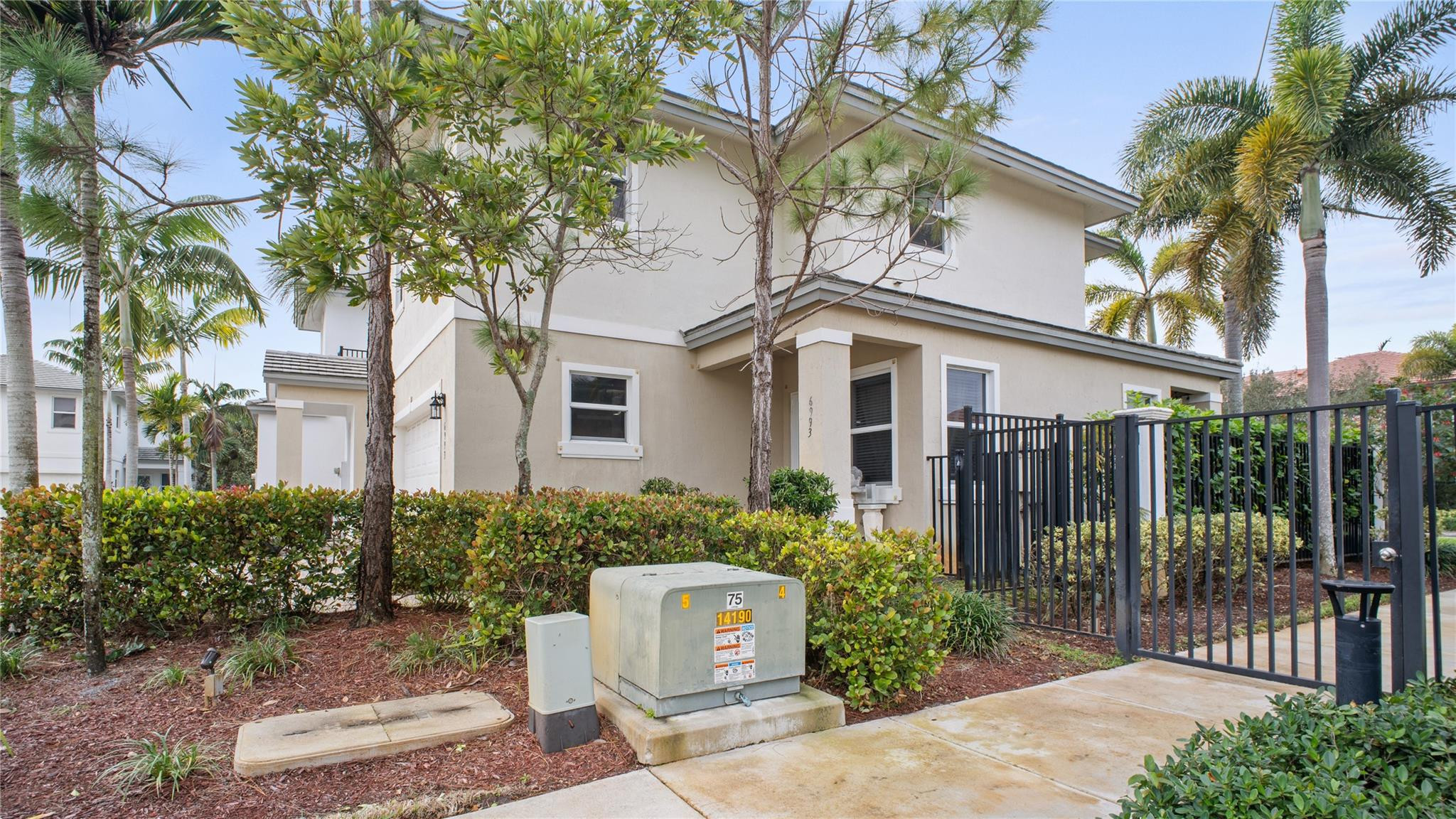 6993 Pines Circle, Unit 6993 Coconut Creek, FL 33073 - Photo 32 of 33 Photo 32