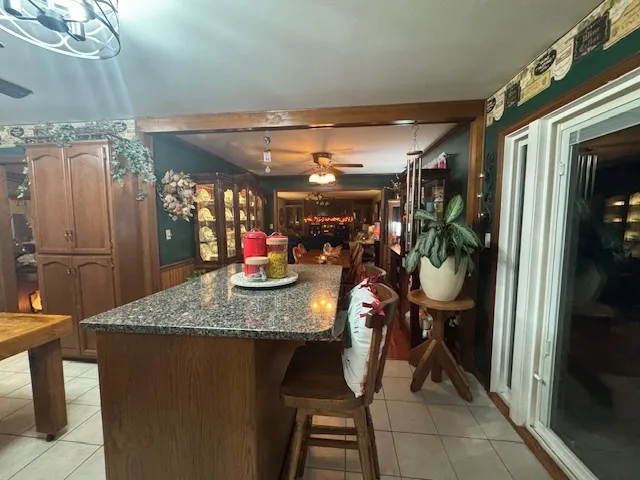 $239,900 | 21 Colonial Drive, Clinton, IL 61727