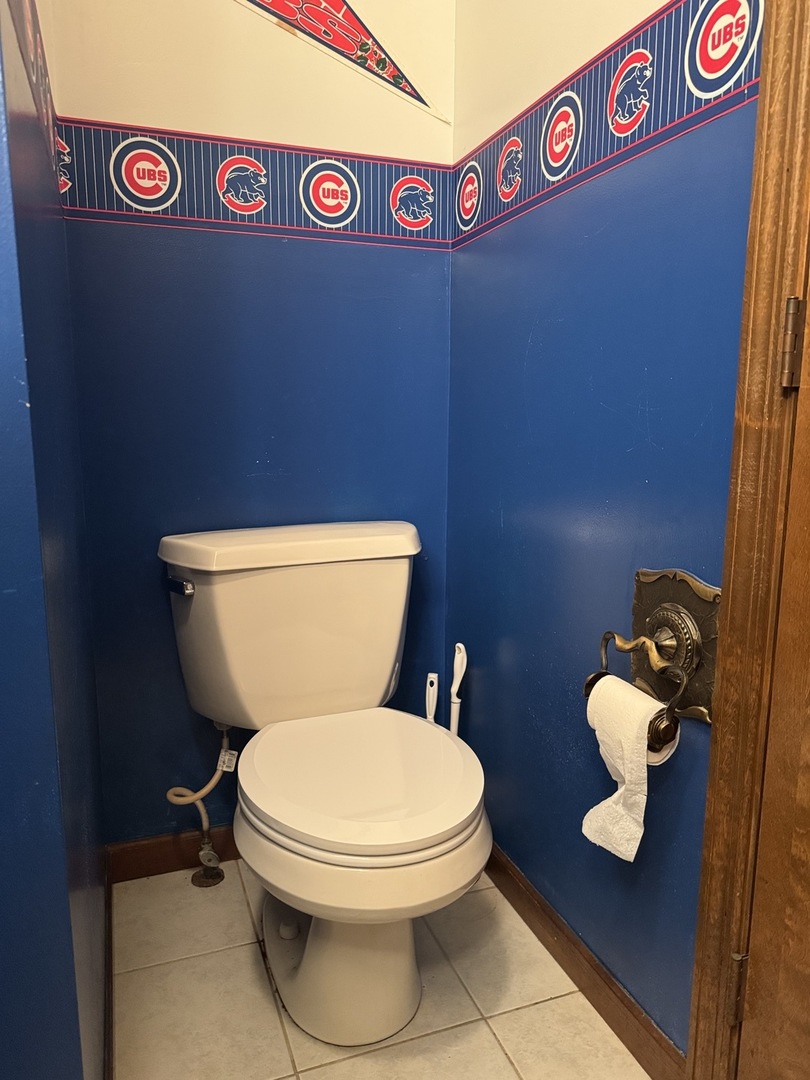 21 Colonial Drive Clinton, IL 61727 - Photo 40 of 40 a close up of a sign board