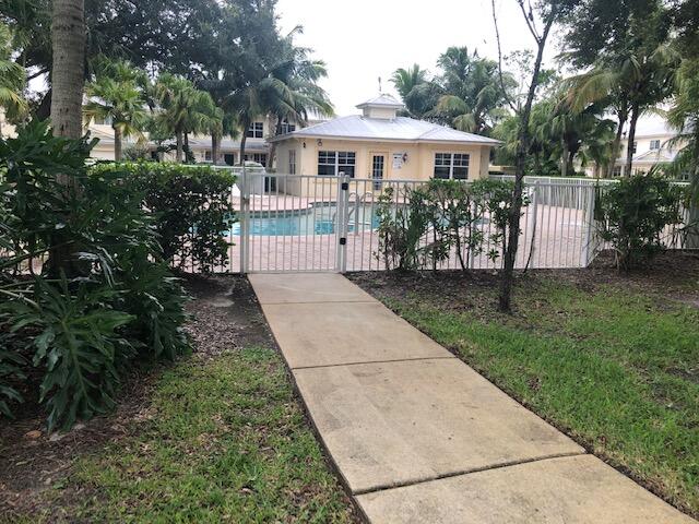 3912 Sabal Way Fort Pierce, FL 34981 - Photo 27 of 31 IMG_8049