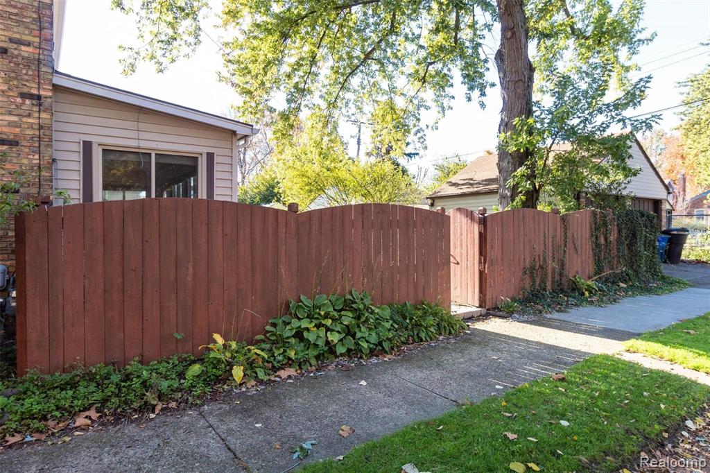 3553 Harvard Road Detroit, MI 48224 - Photo 40 of 46