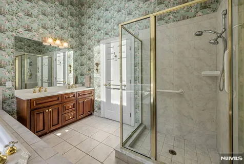 $1,999,999 | 193 Pulis Avenue, Franklin Lakes, NJ 07417