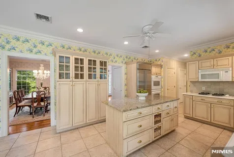 $1,999,999 | 193 Pulis Avenue, Franklin Lakes, NJ 07417