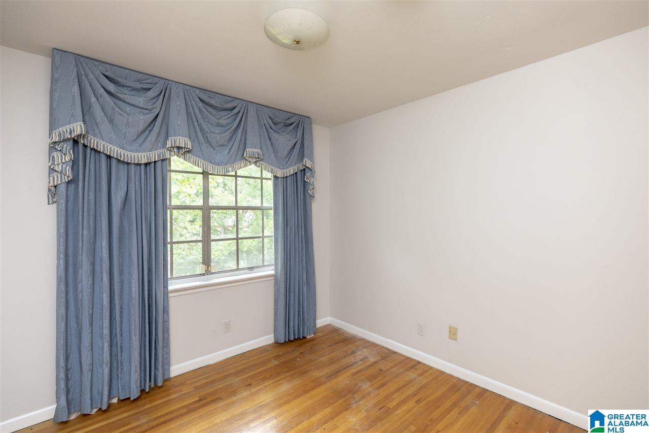 815 Dandridge Road Birmingham, AL 35221 - Photo 10 of 35