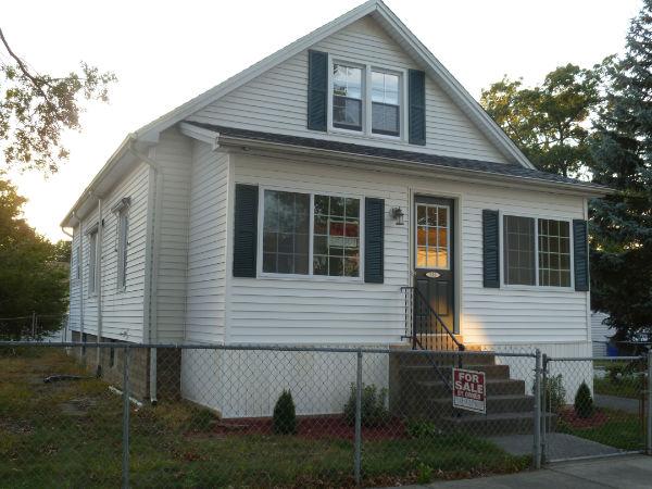 180 Eddy Street Springfield, MA 01104 - Photo 1 of 23 Gallery Image 1