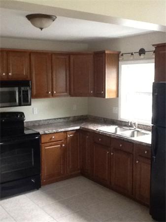 180 Eddy Street Springfield, MA 01104 - Photo 3 of 23 Gallery Image 3