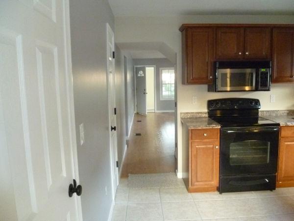 180 Eddy Street Springfield, MA 01104 - Photo 10 of 23 Gallery Image 10