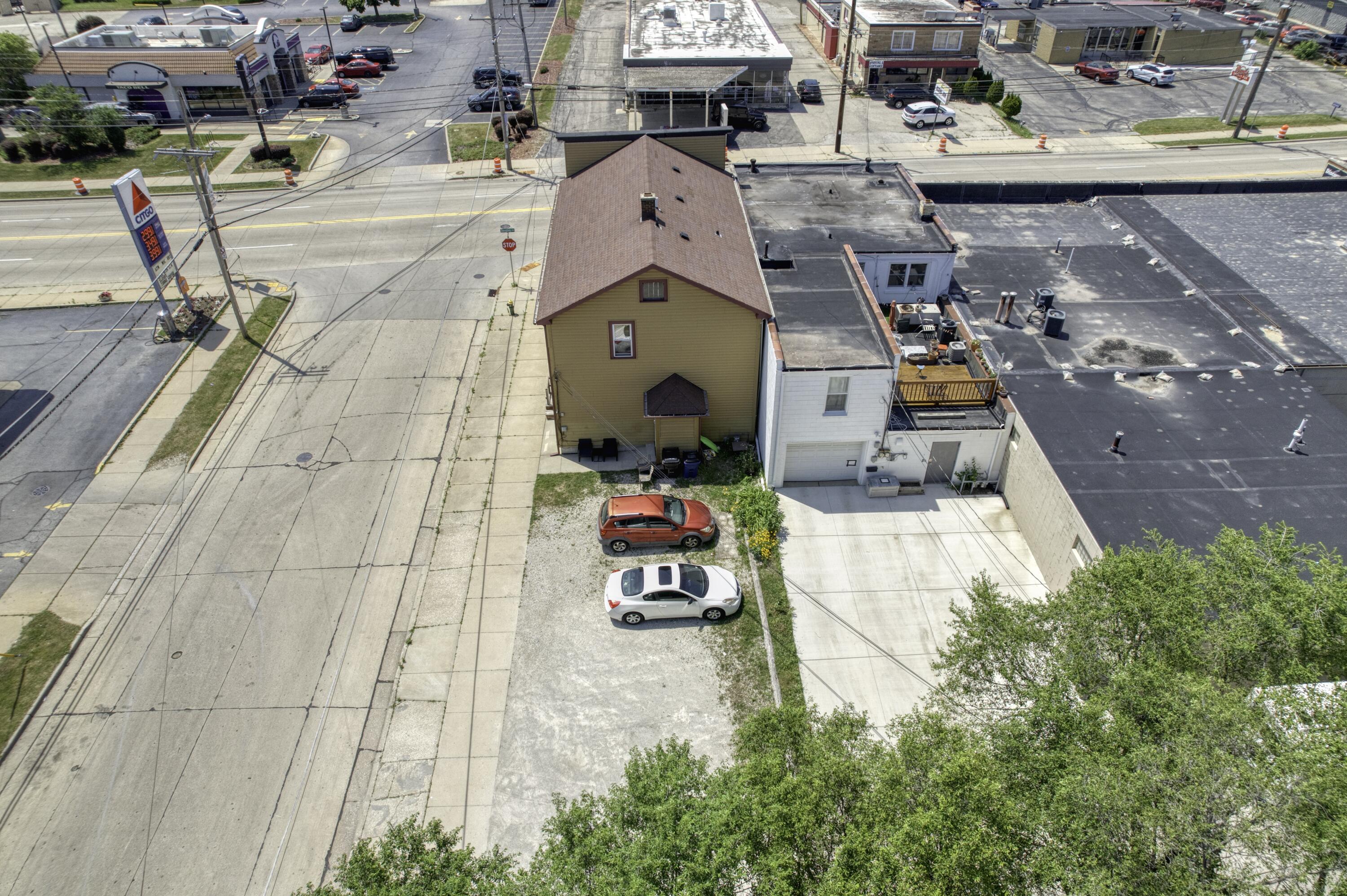 3401 Douglas Avenue Racine, WI 53402 - Photo 3 of 17 3401 drone 03