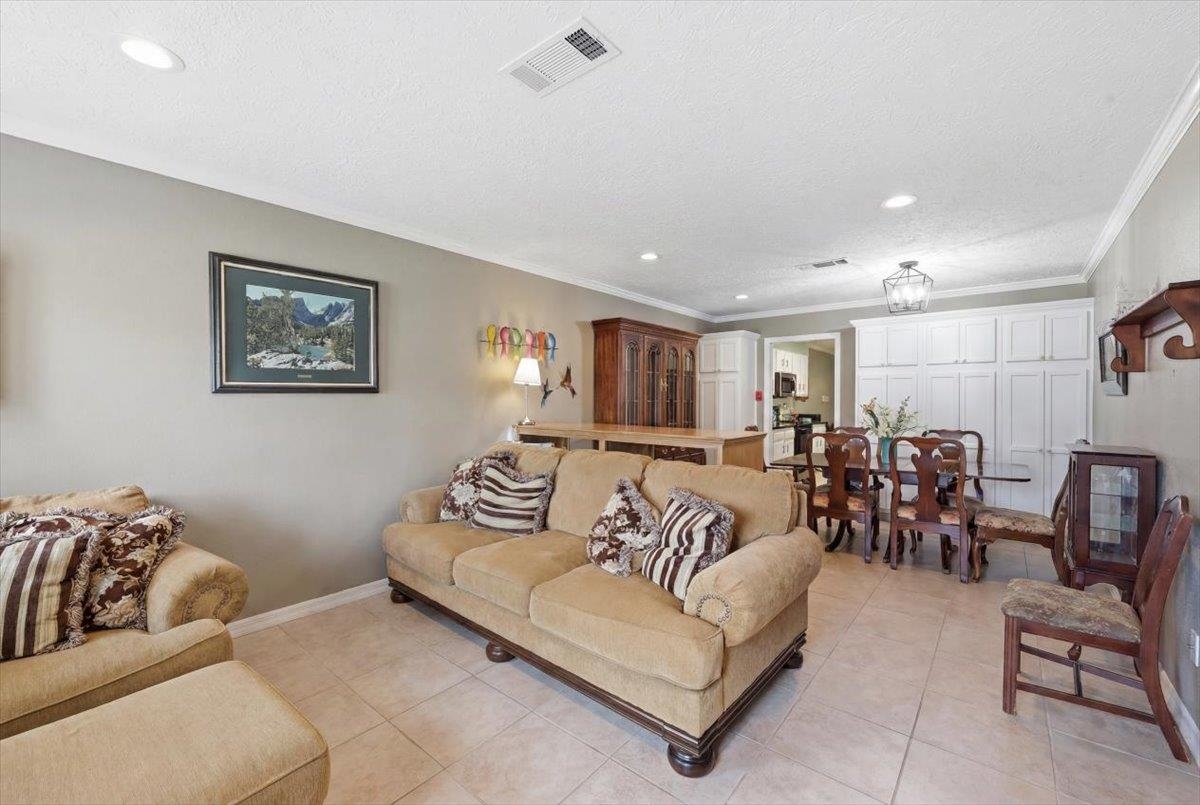 455 Georgetown Street Beaumont, TX 77707 - Photo 3 of 38