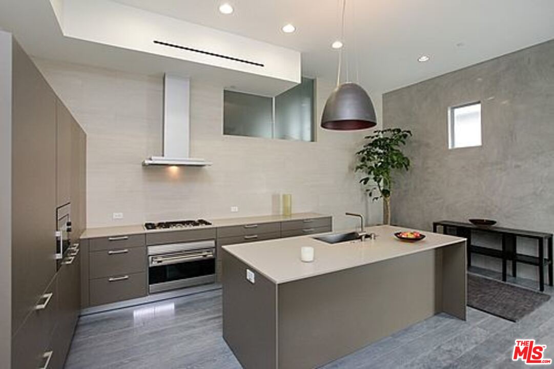 616 Westmount Drive West Hollywood, CA 90069 - Photo 8 of 28