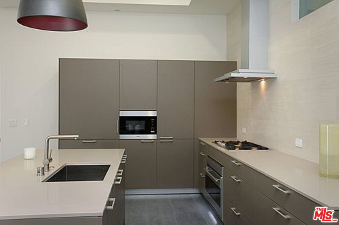 616 Westmount Drive West Hollywood, CA 90069 - Photo 9 of 28