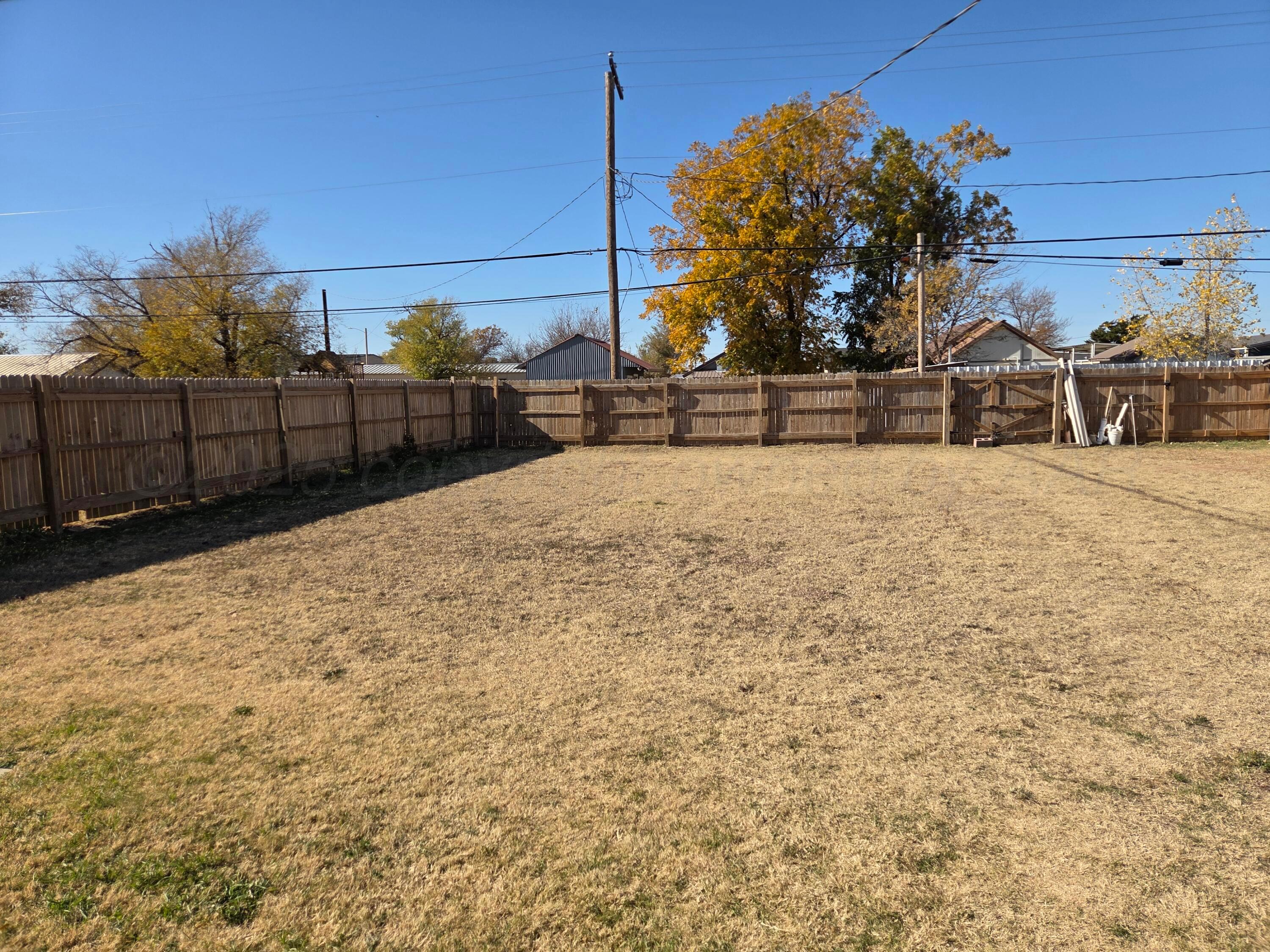 414 South Cedar Street Perryton, TX 79070 - Photo 46 of 47 414 S Cedar St - Sharon Cramer 060