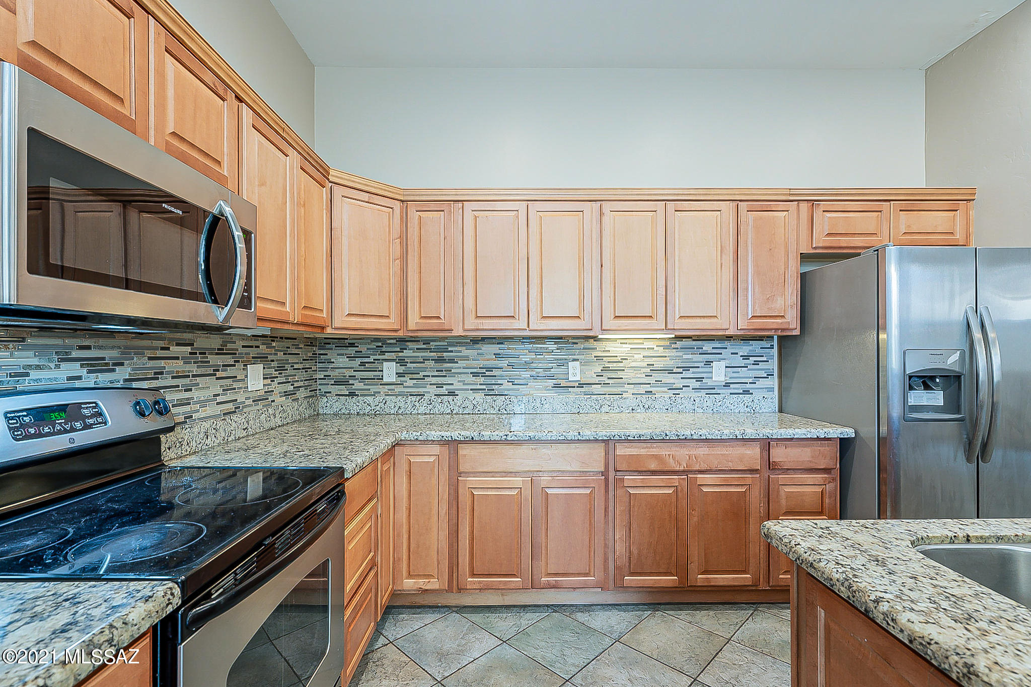 155 East Castlefield Circle Tucson, AZ 85704 - Photo 11 of 46