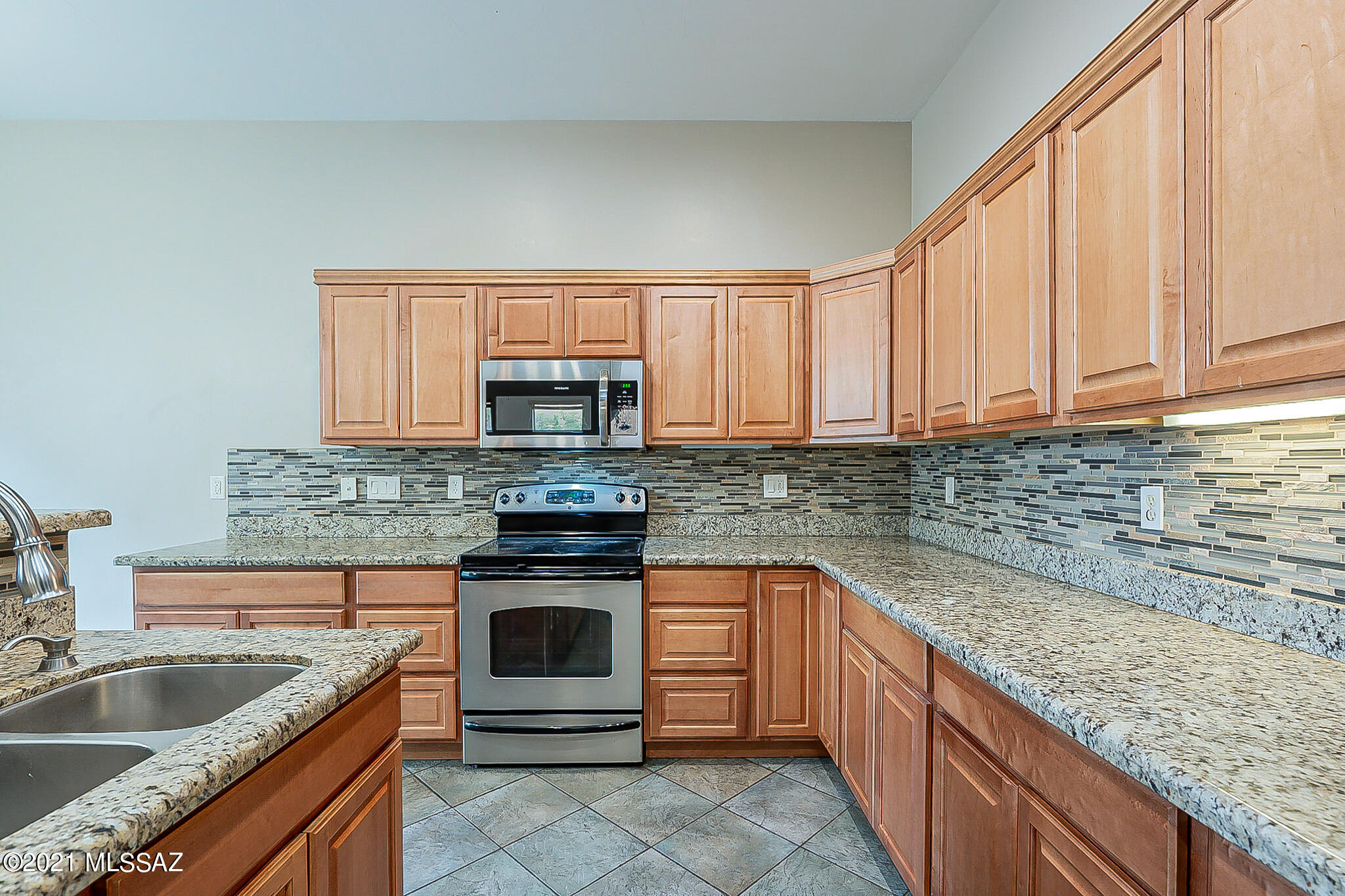 155 East Castlefield Circle Tucson, AZ 85704 - Photo 14 of 46