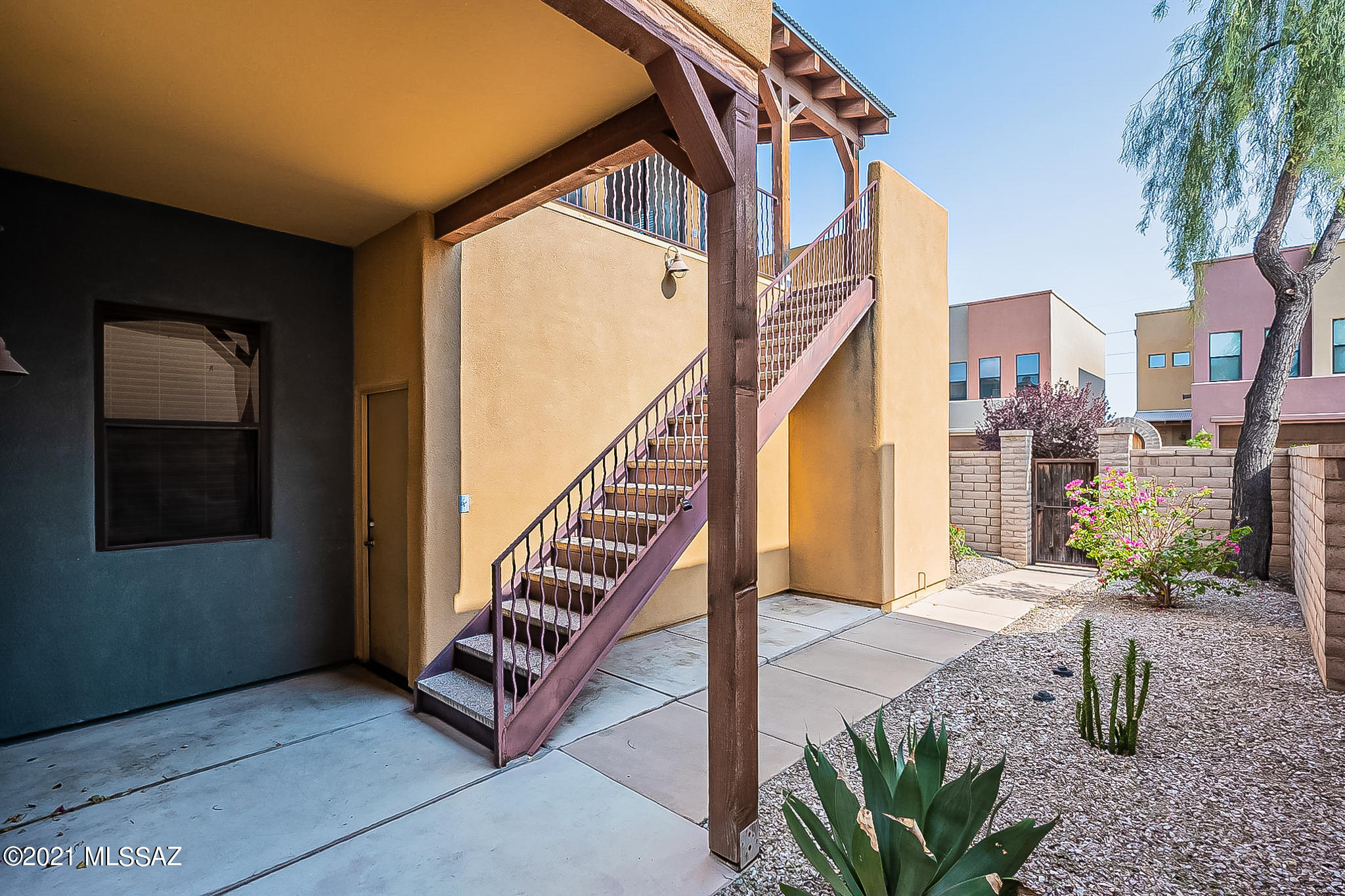 155 East Castlefield Circle Tucson, AZ 85704 - Photo 3 of 46