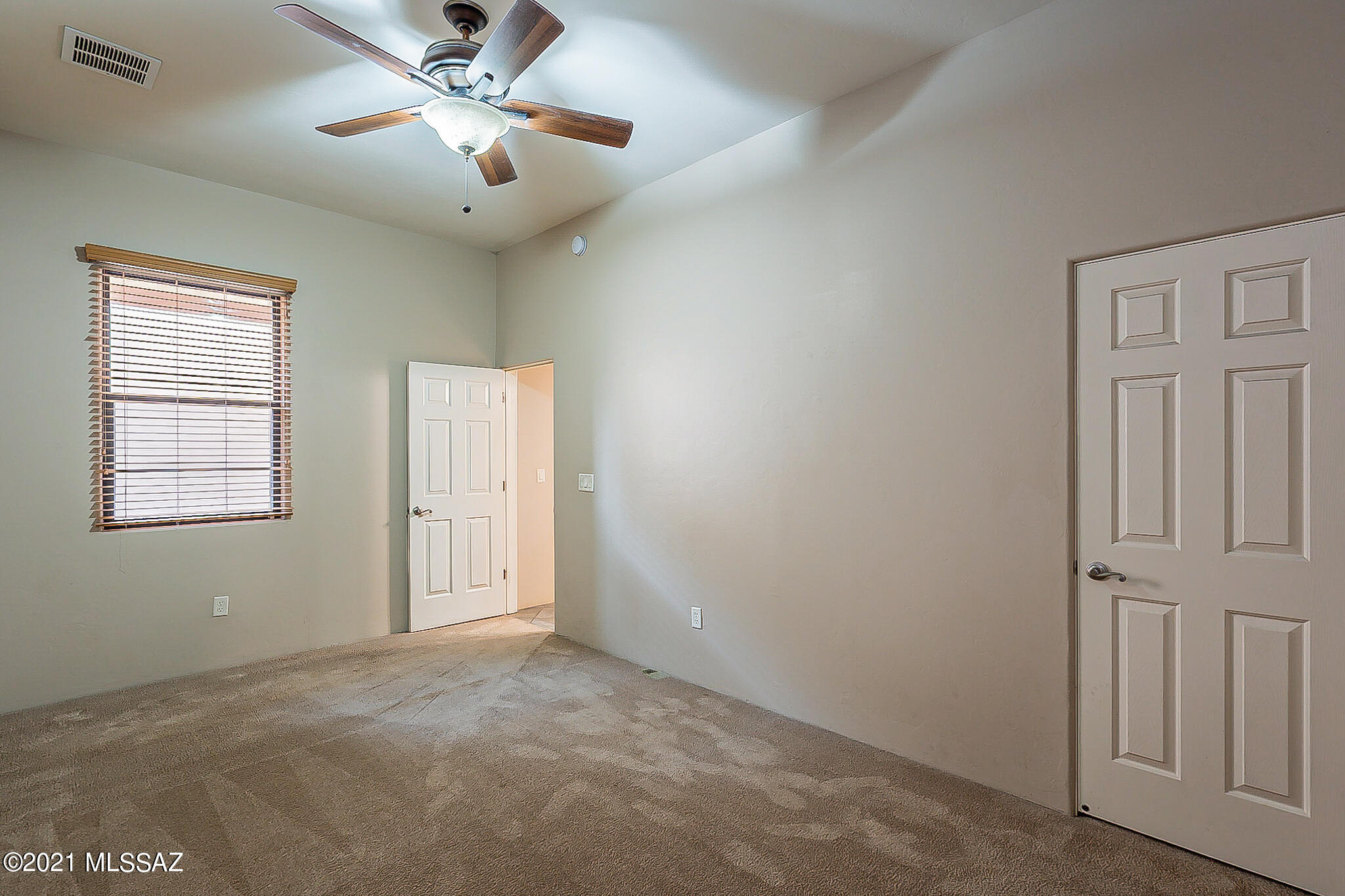 155 East Castlefield Circle Tucson, AZ 85704 - Photo 40 of 46