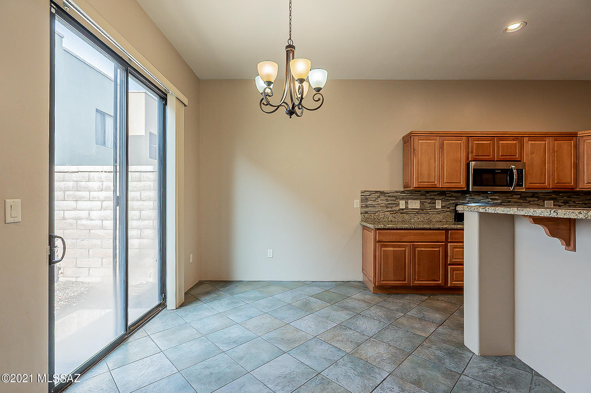 155 East Castlefield Circle Tucson, AZ 85704 - Photo 9 of 46