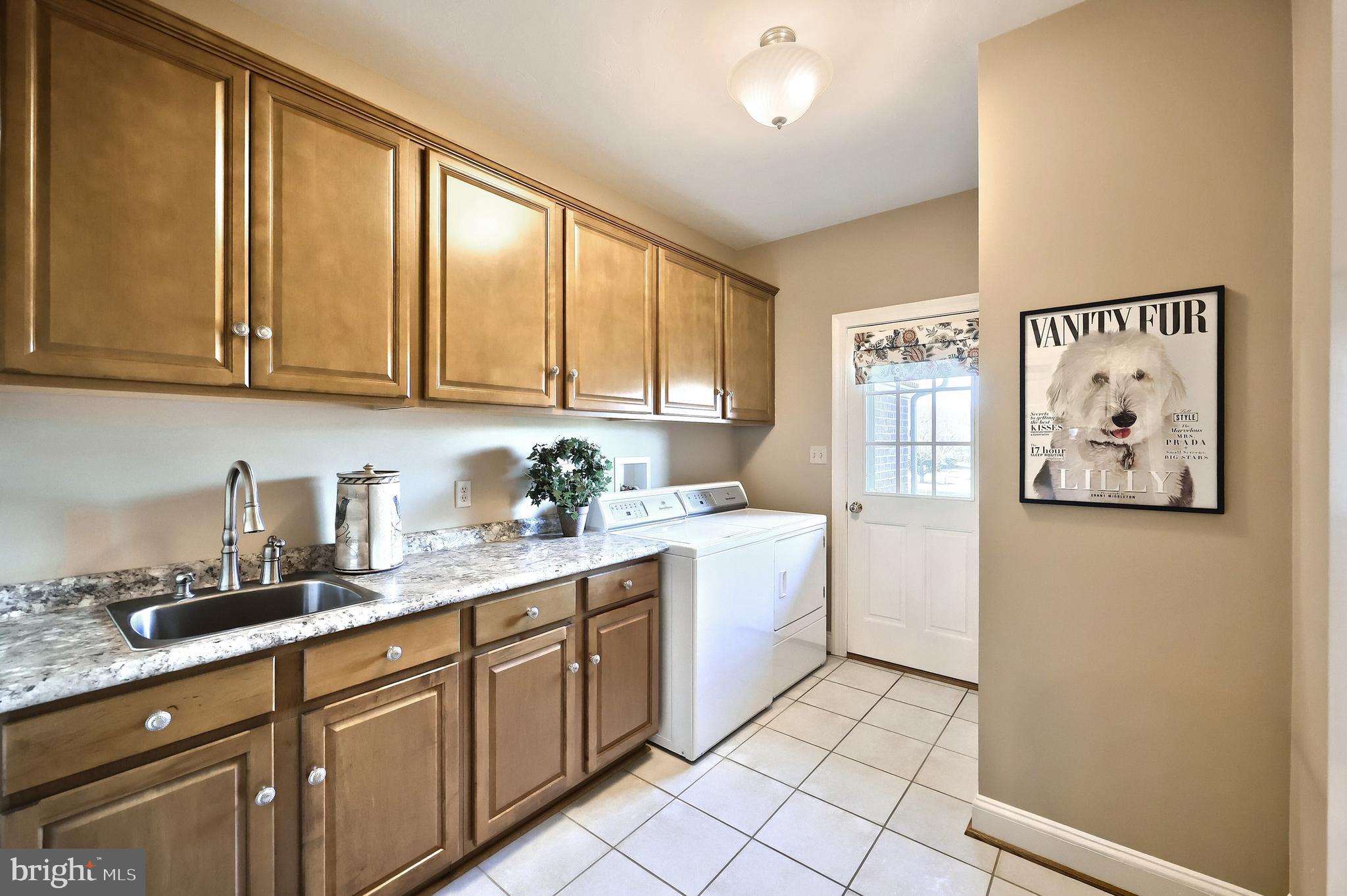 245 Orchard Drive Hanover, PA 17331 - Photo 22 of 78 Large laundry room