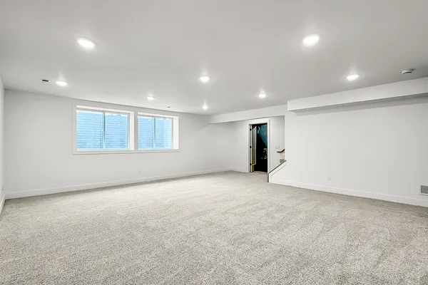 $549,900 | 606 Kevin Road, Blue Grass, IA 52726