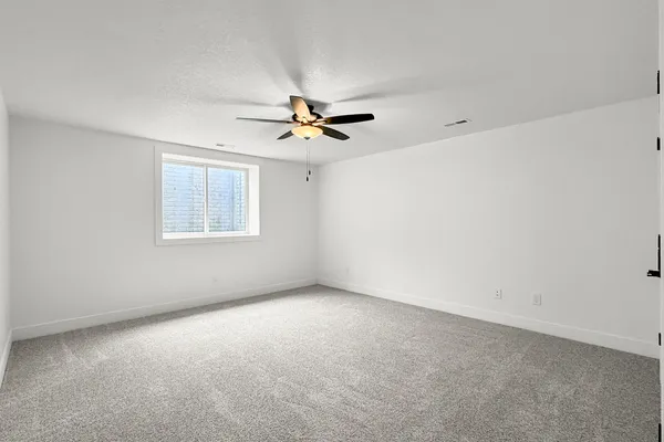 $549,900 | 606 Kevin Road, Blue Grass, IA 52726