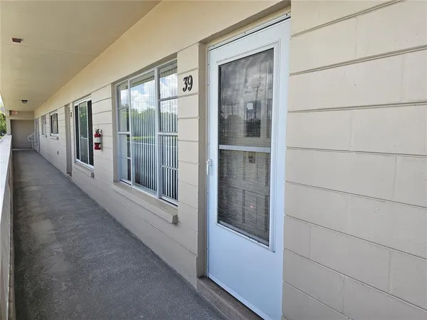 $149,900 | 2284 Philippine Drive, Unit 39, Clearwater, FL 33763