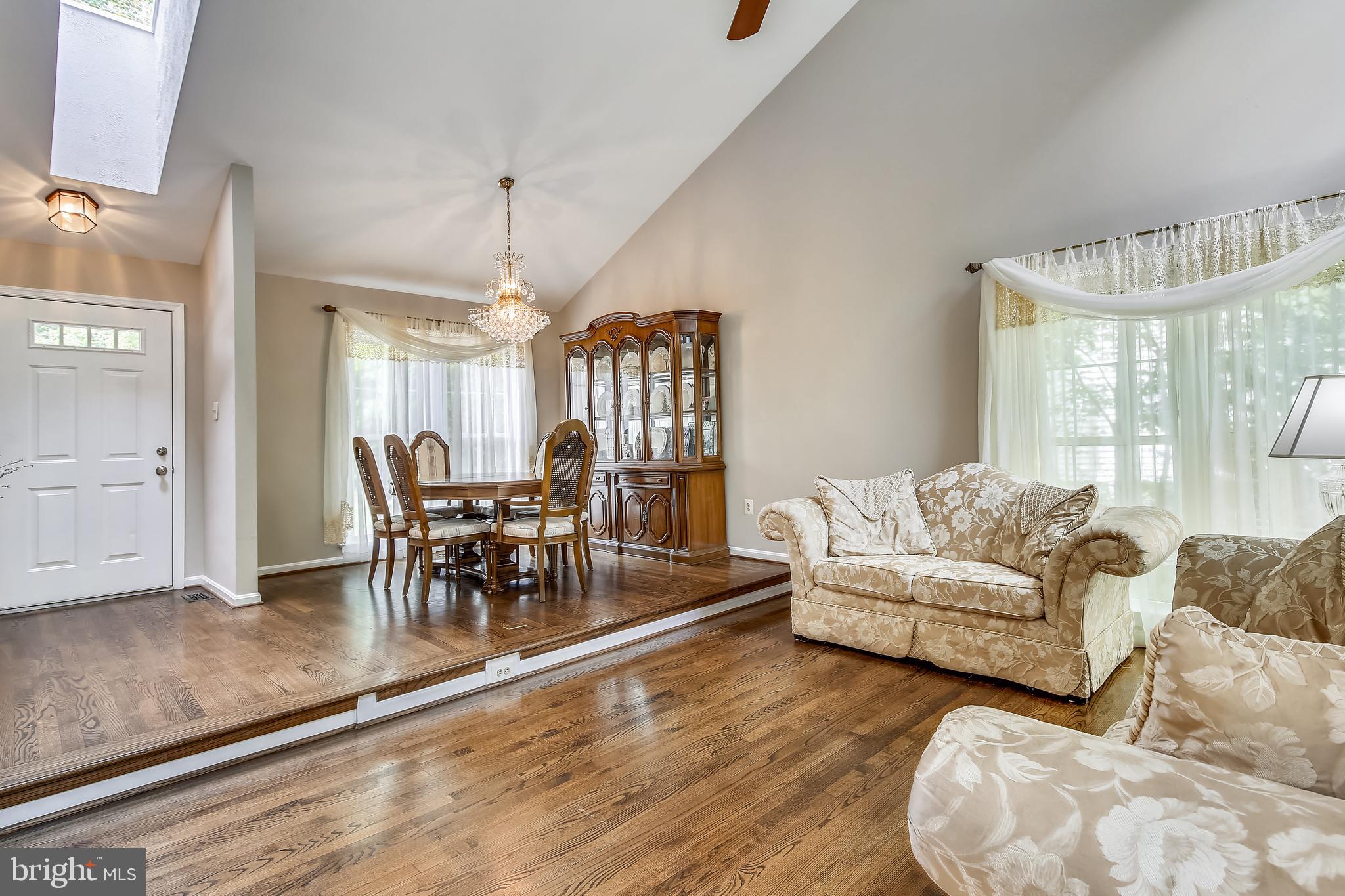 7401 Ridge Oak Court Springfield, VA 22153 - Photo 7 of 29 Main Floor - Large Living and Dining Space