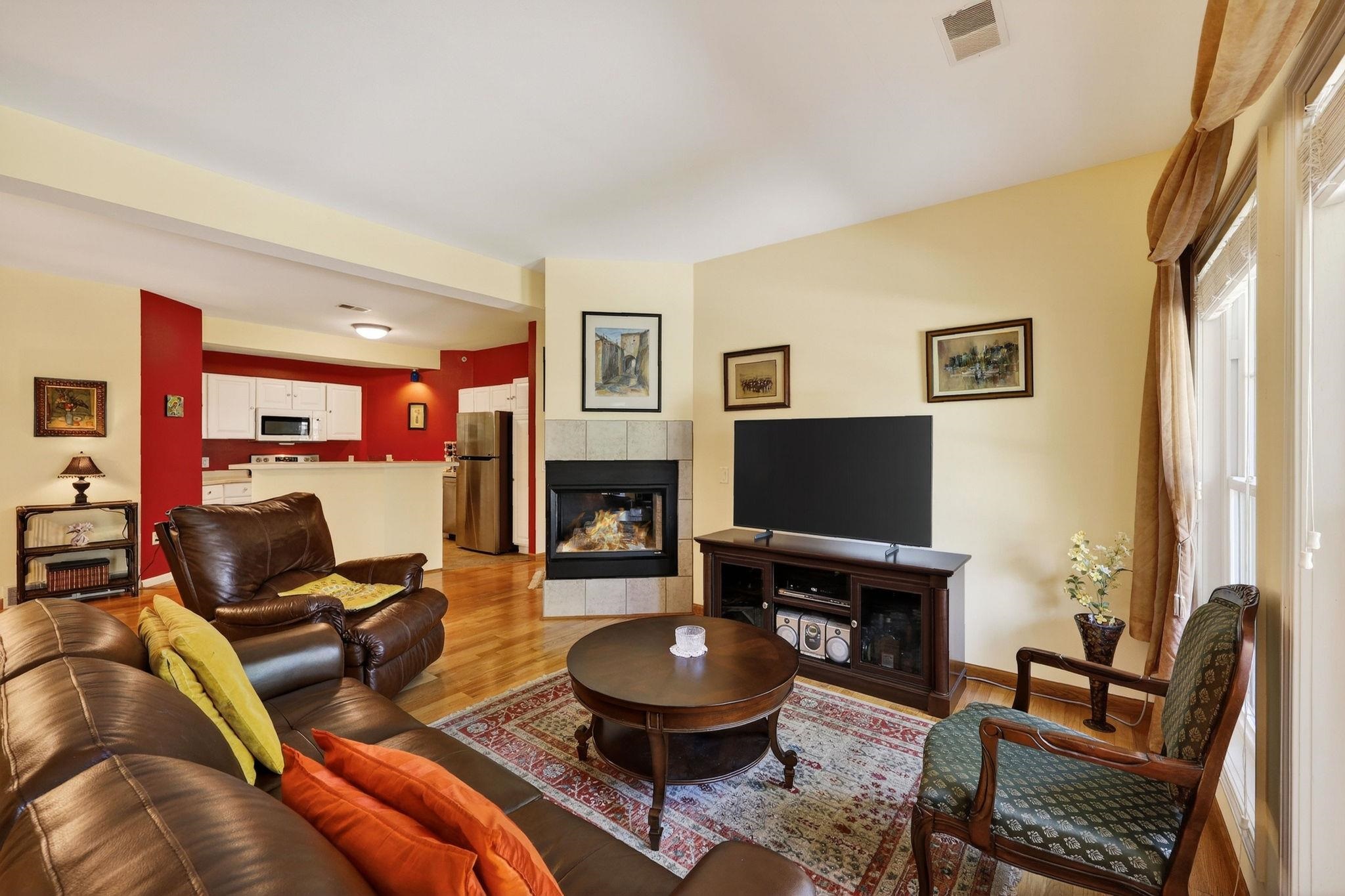 6043 Cottontail Madison, WI 53718 - Photo 5 of 56