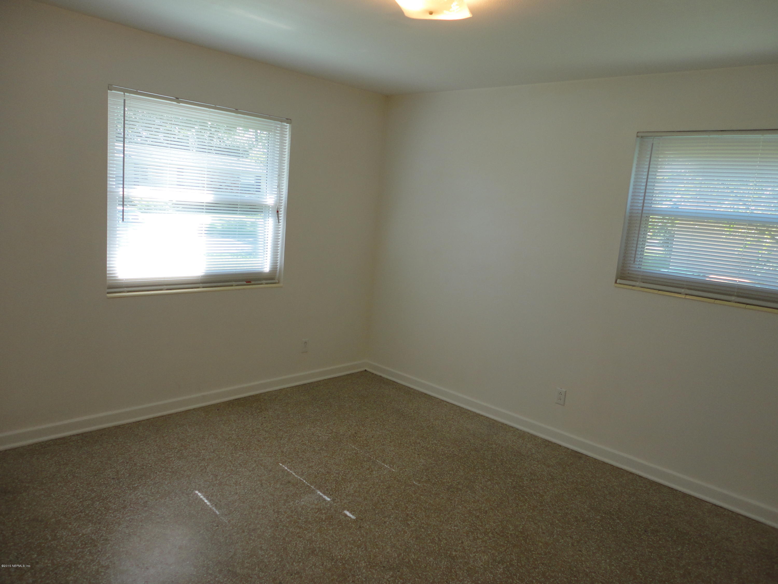 776 Acapulco Road Jacksonville, FL 32216 - Photo 12 of 22 Guest Bedroom