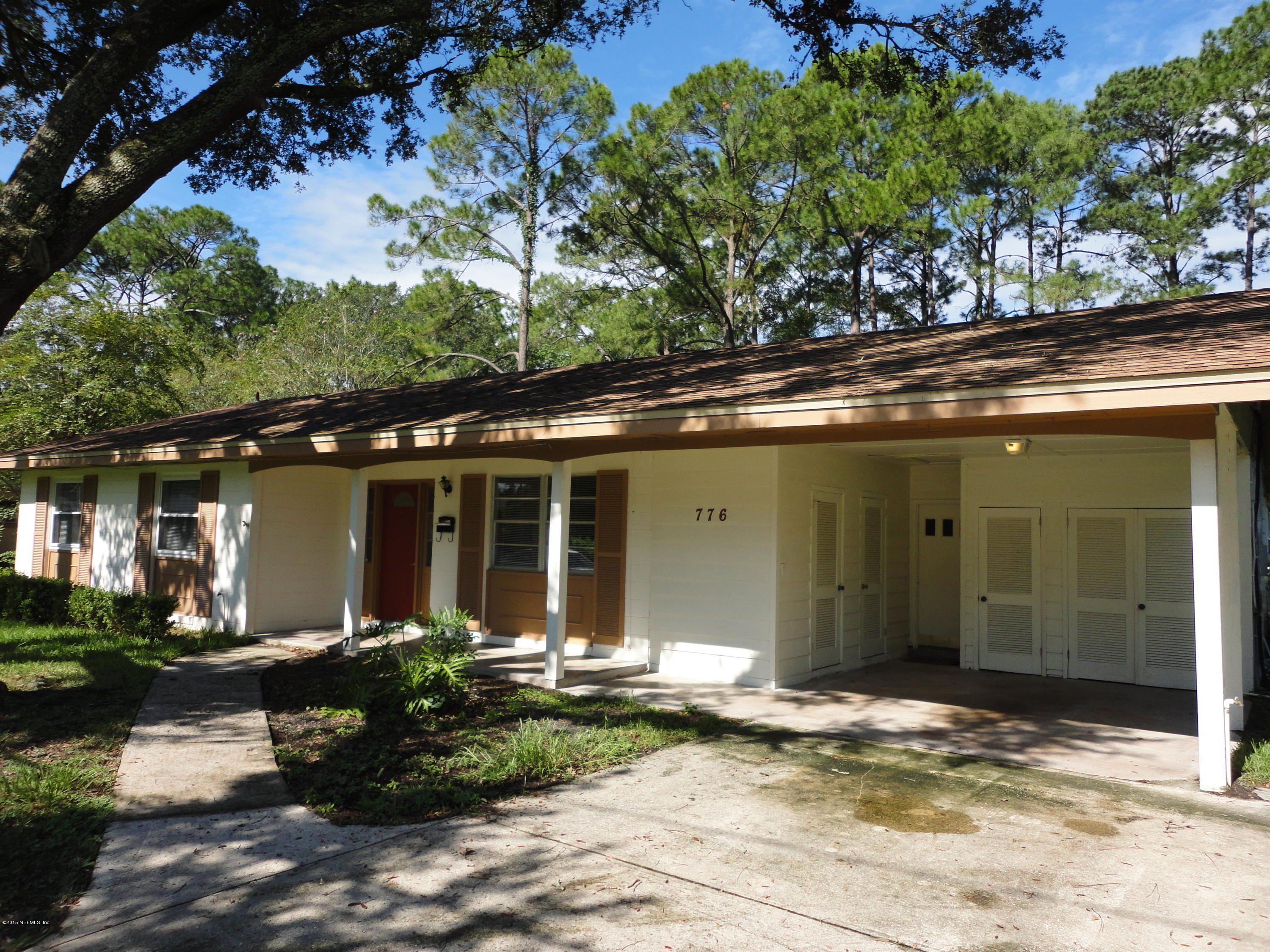 776 Acapulco Road Jacksonville, FL 32216 - Photo 3 of 22 DSC04023