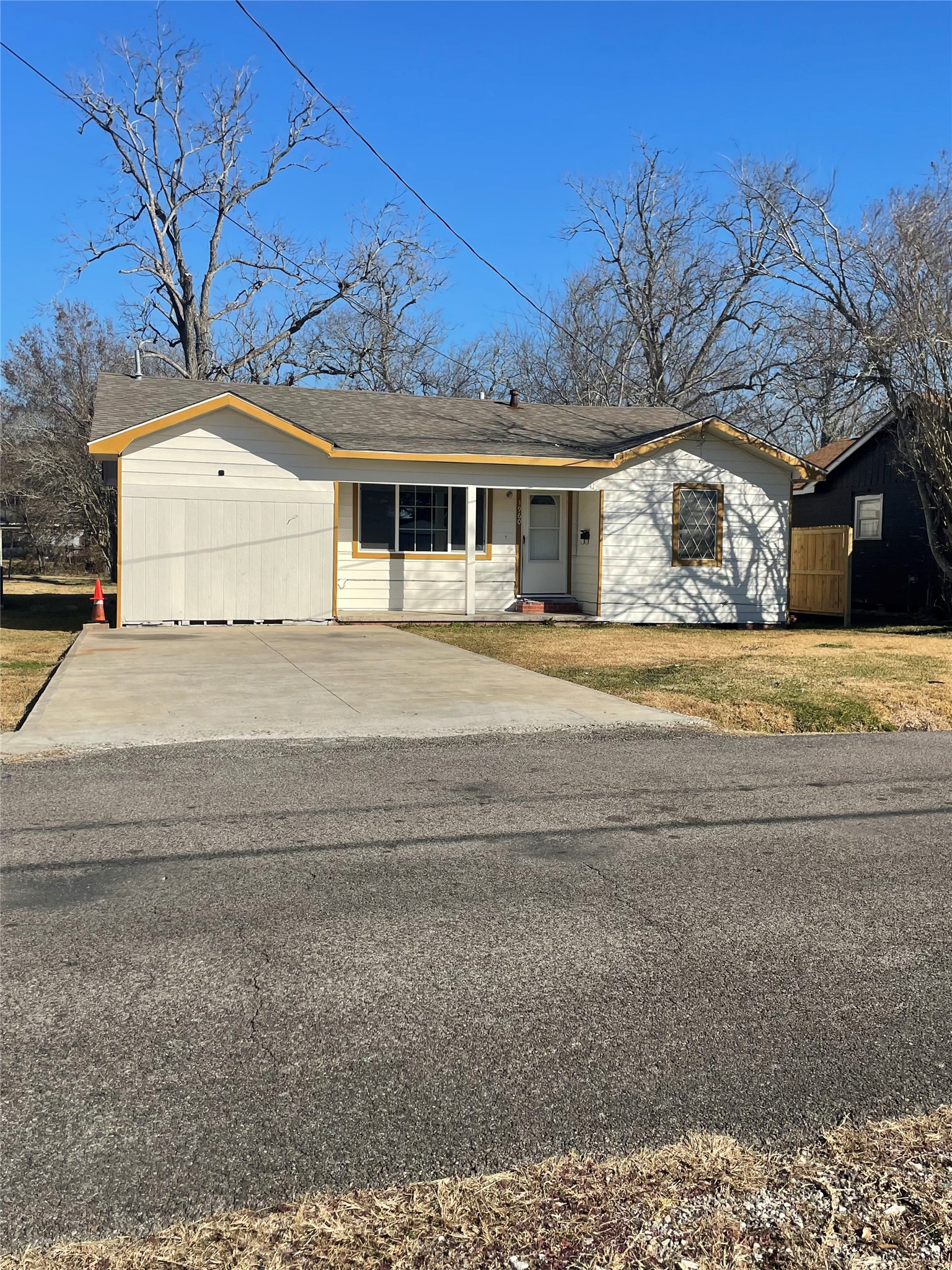 1960 May Street Beaumont, TX 77705 - Photo 4 of 25