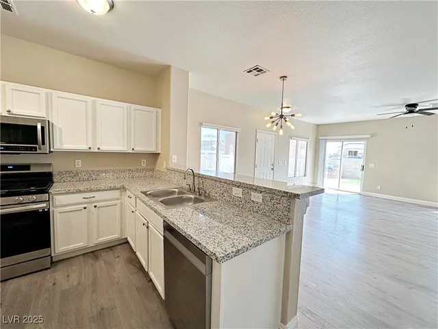 $2,025 | 5990 Jagged Cut Street, Unit 103, Henderson, NV 89011