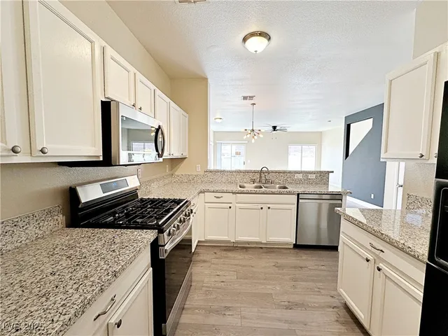 $2,025 | 5990 Jagged Cut Street, Unit 103, Henderson, NV 89011