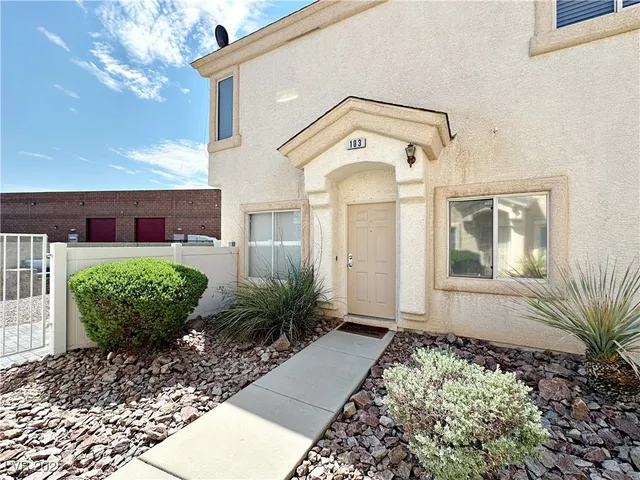 $2,025 | 5990 Jagged Cut Street, Unit 103, Henderson, NV 89011