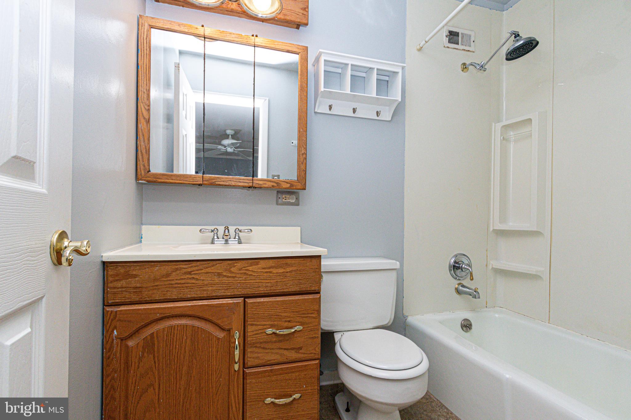 1963 Greenberry Road Baltimore, MD 21209 - Photo 24 of 47 Gallery Image 24