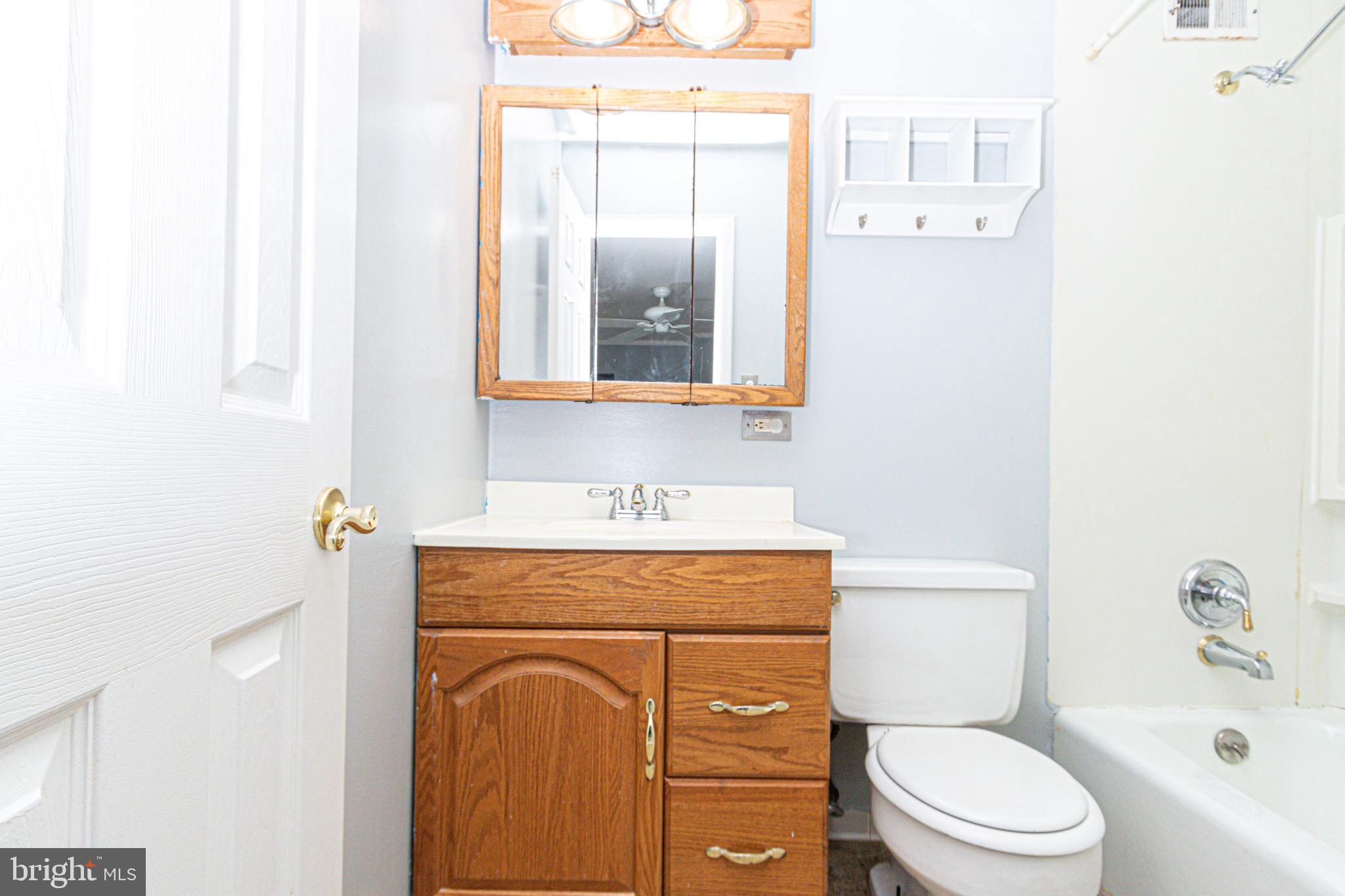 1963 Greenberry Road Baltimore, MD 21209 - Photo 25 of 47 Gallery Image 25