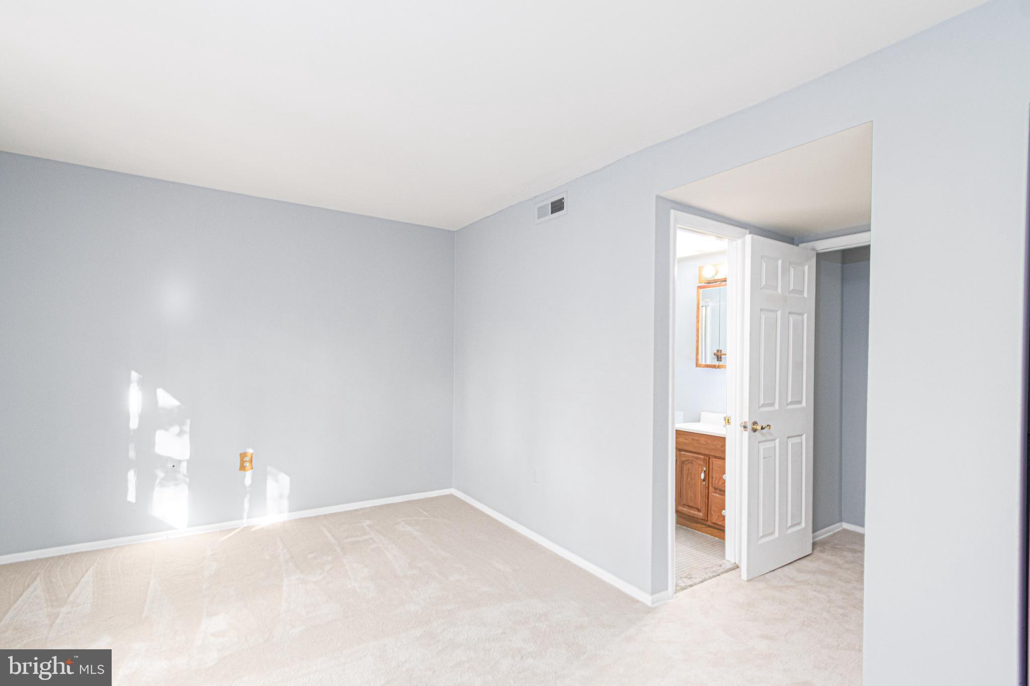 1963 Greenberry Road Baltimore, MD 21209 - Photo 29 of 47 Gallery Image 29